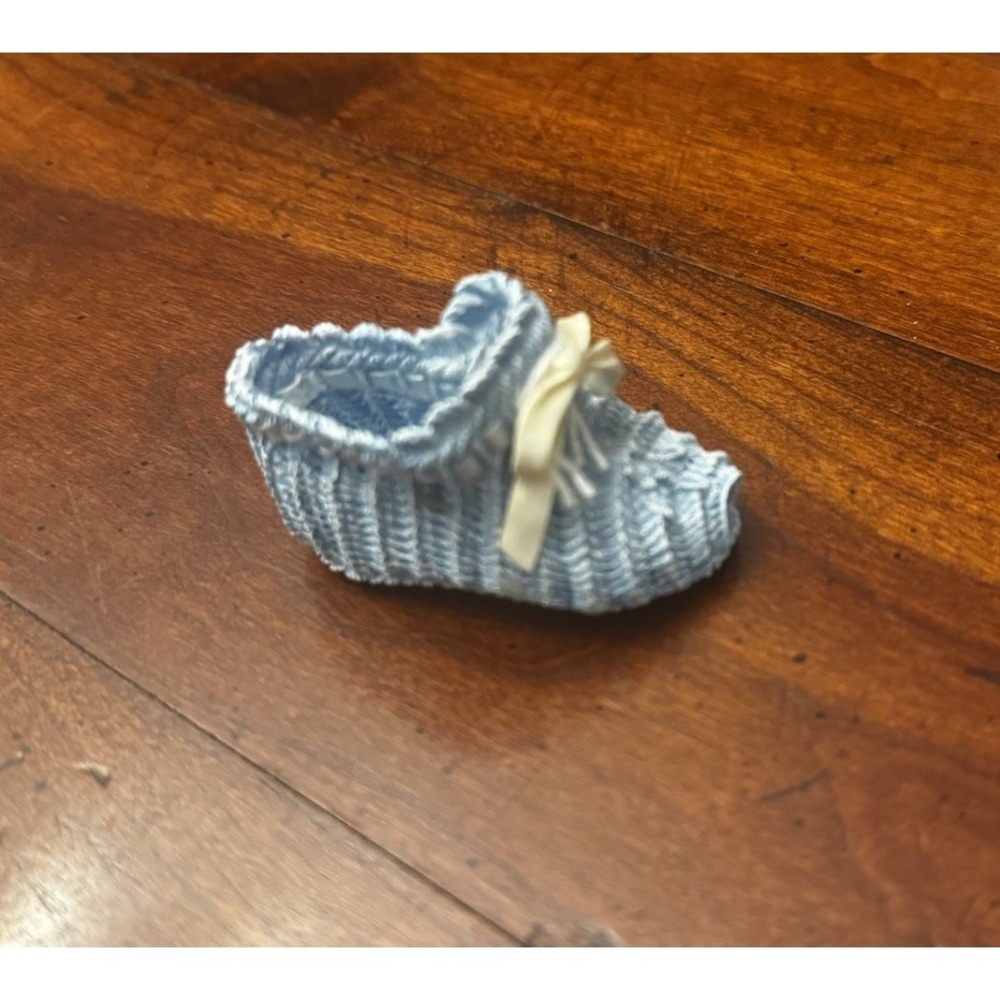 Raine Drops Just the Right Shoe For Kids It's A Boy Collectible Nursery Decor